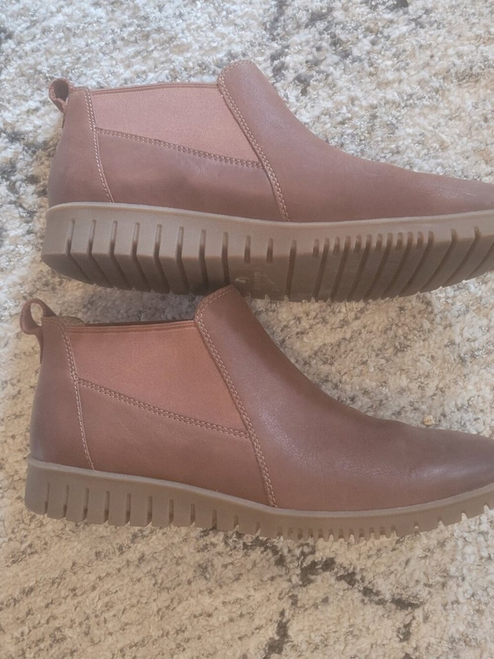 Dansko leather booties, adorable! Never worn outside
